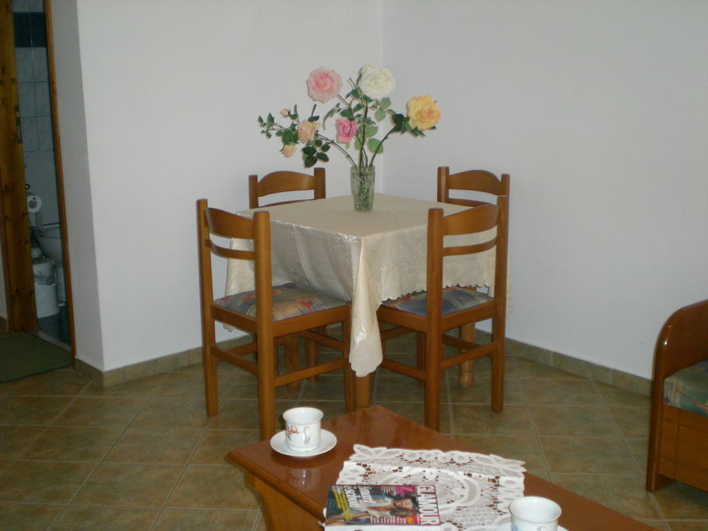 Gregory Studios Kokkari Room photo